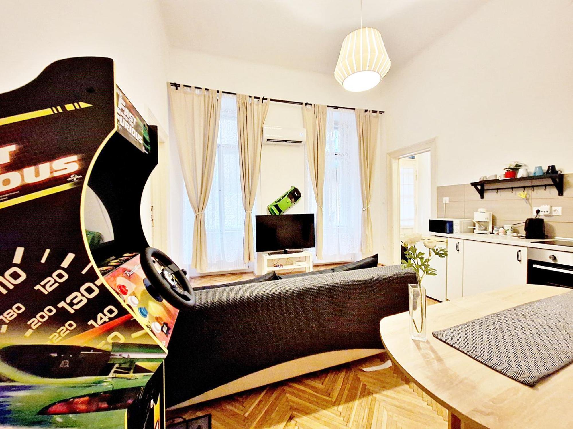 Free Parking Sega Rally Apartment Budapest Esterno foto